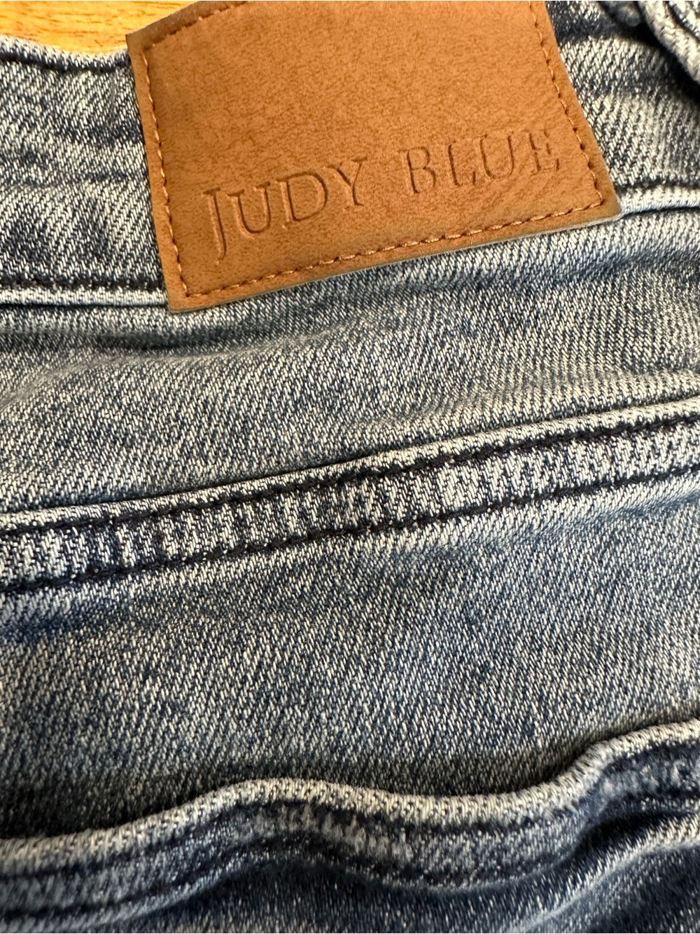Judy Blue Faded Light Blue Straight Leg Jeans - Picture 3 of 3